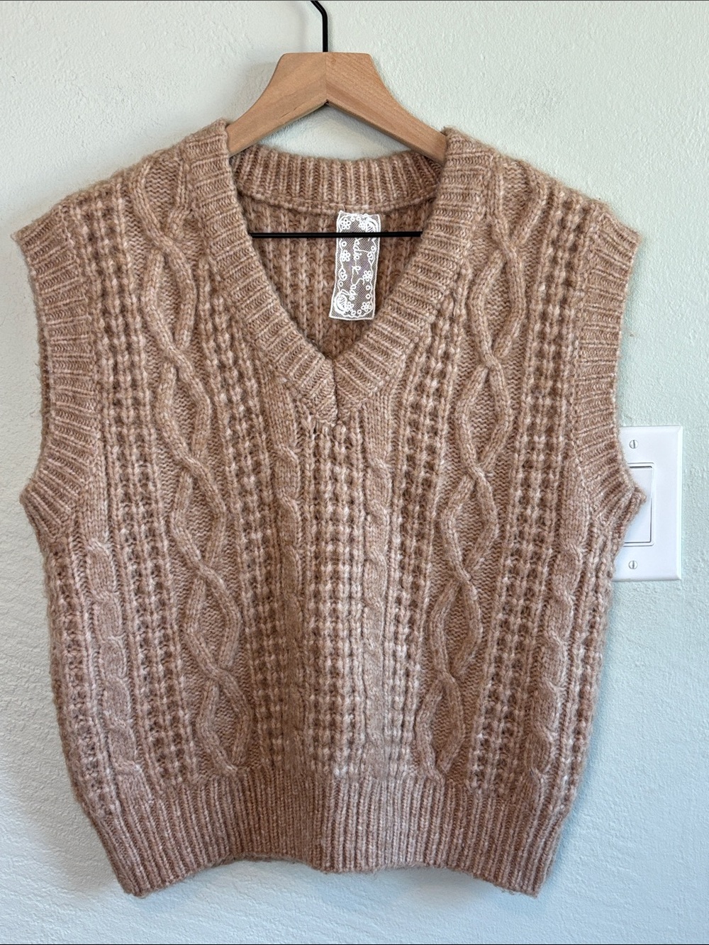 Bundle 2/$30! Sadie & Sage Cable Knit Sweater Vest
